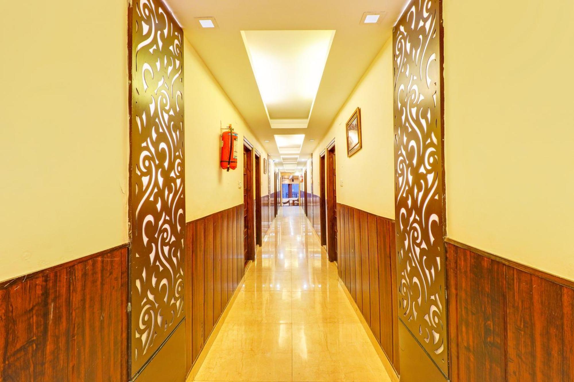 Hotel Super Collection O Pioneer Mussoorie Exterior foto